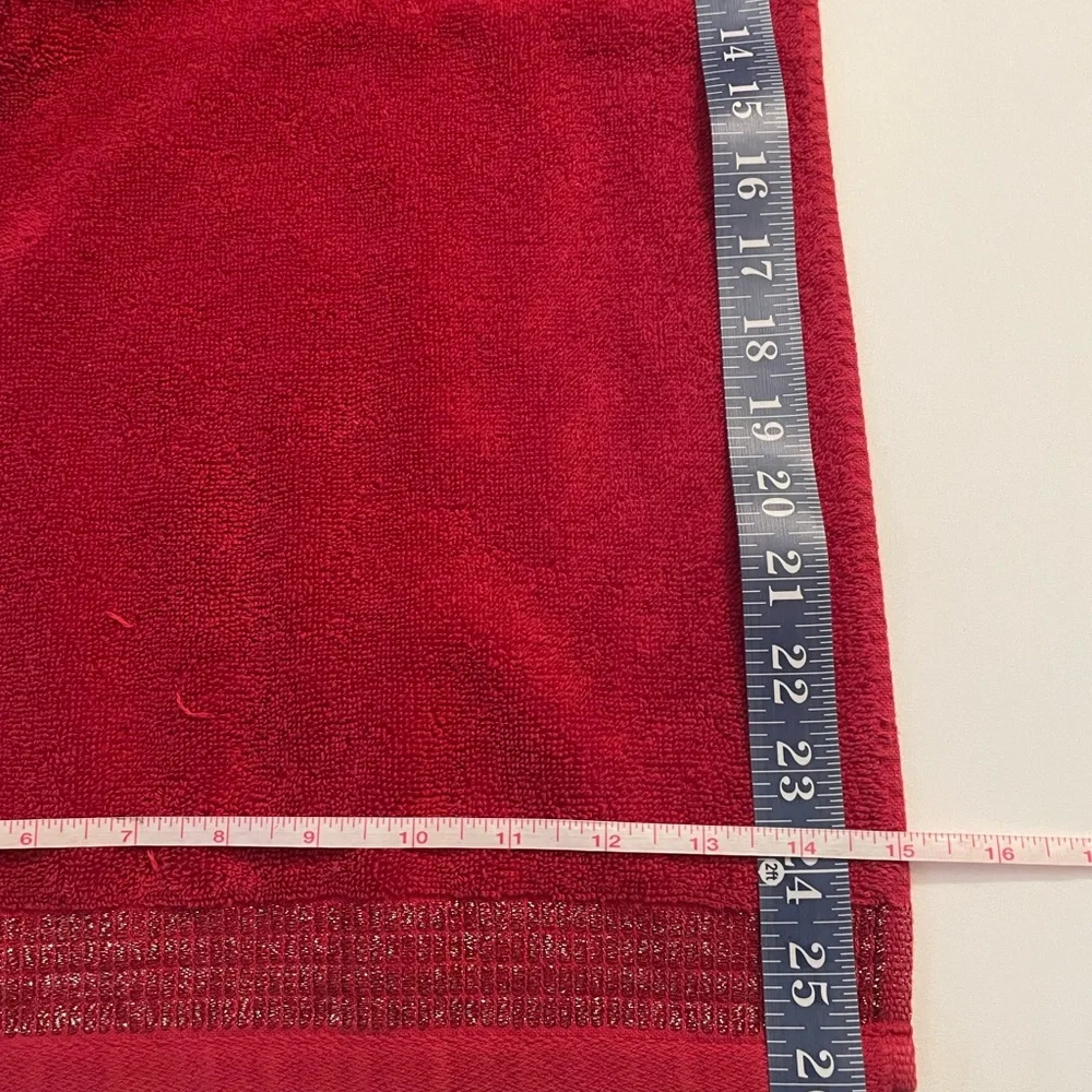 CARO Red Towels with Gold Trim 2 Bath 2 Hand and 2 Wash Towels 6 Pieces - Picture 3 of 7